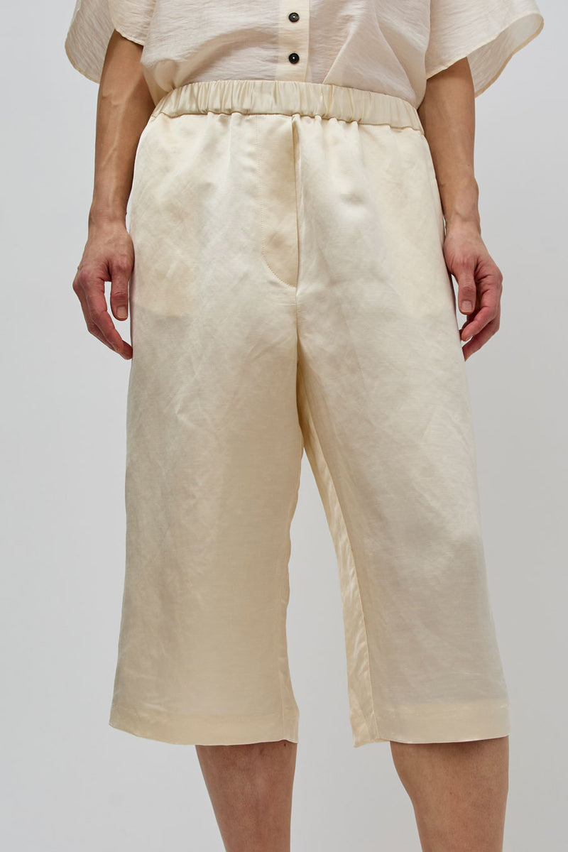 CORDERA Satin Capri Pants in Marfil