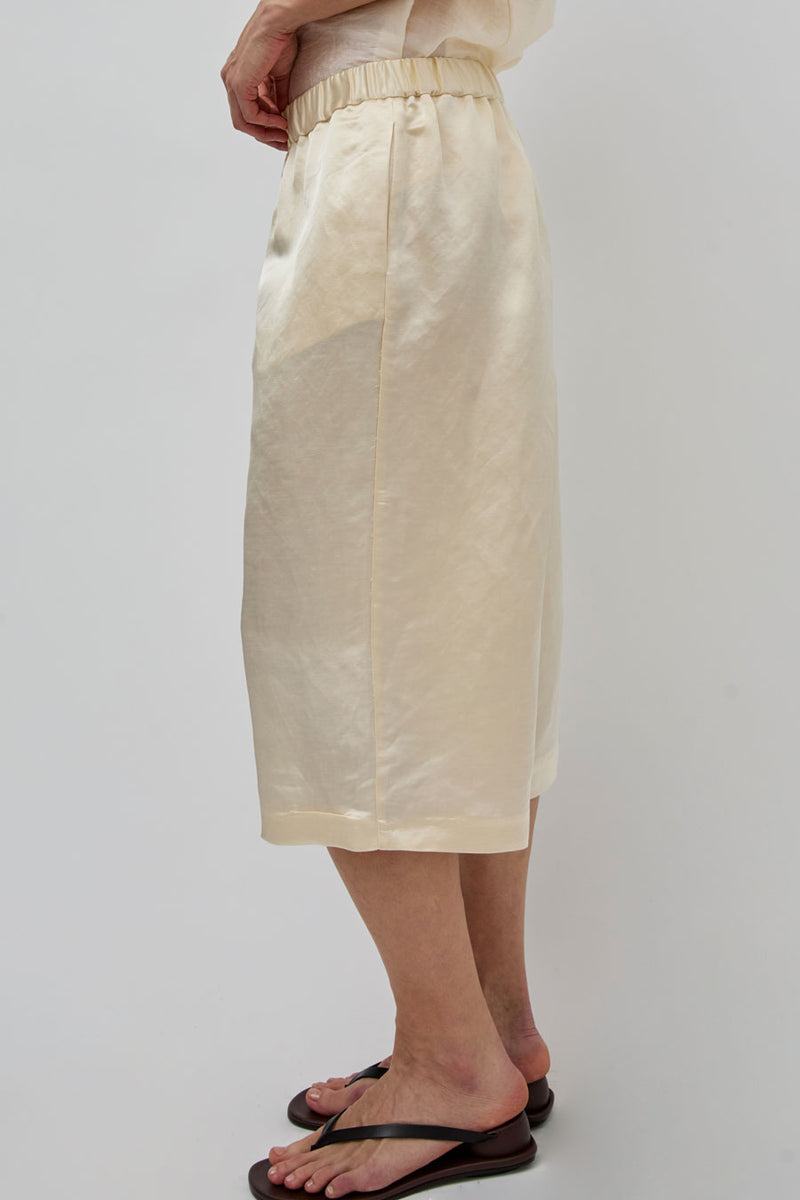 CORDERA Satin Capri Pants in Marfil