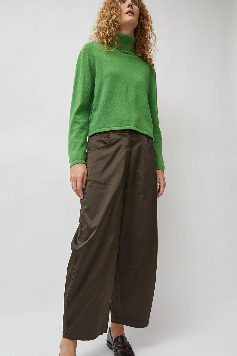 CORDERA Satin Curved Pants in Alga