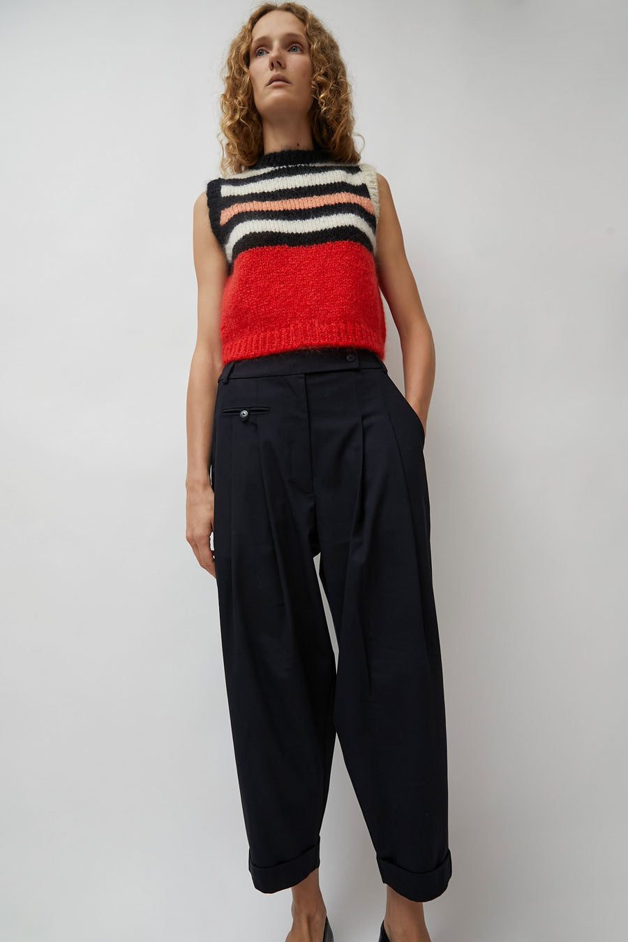 CORDERA Tailoring Carrot Pants in Night