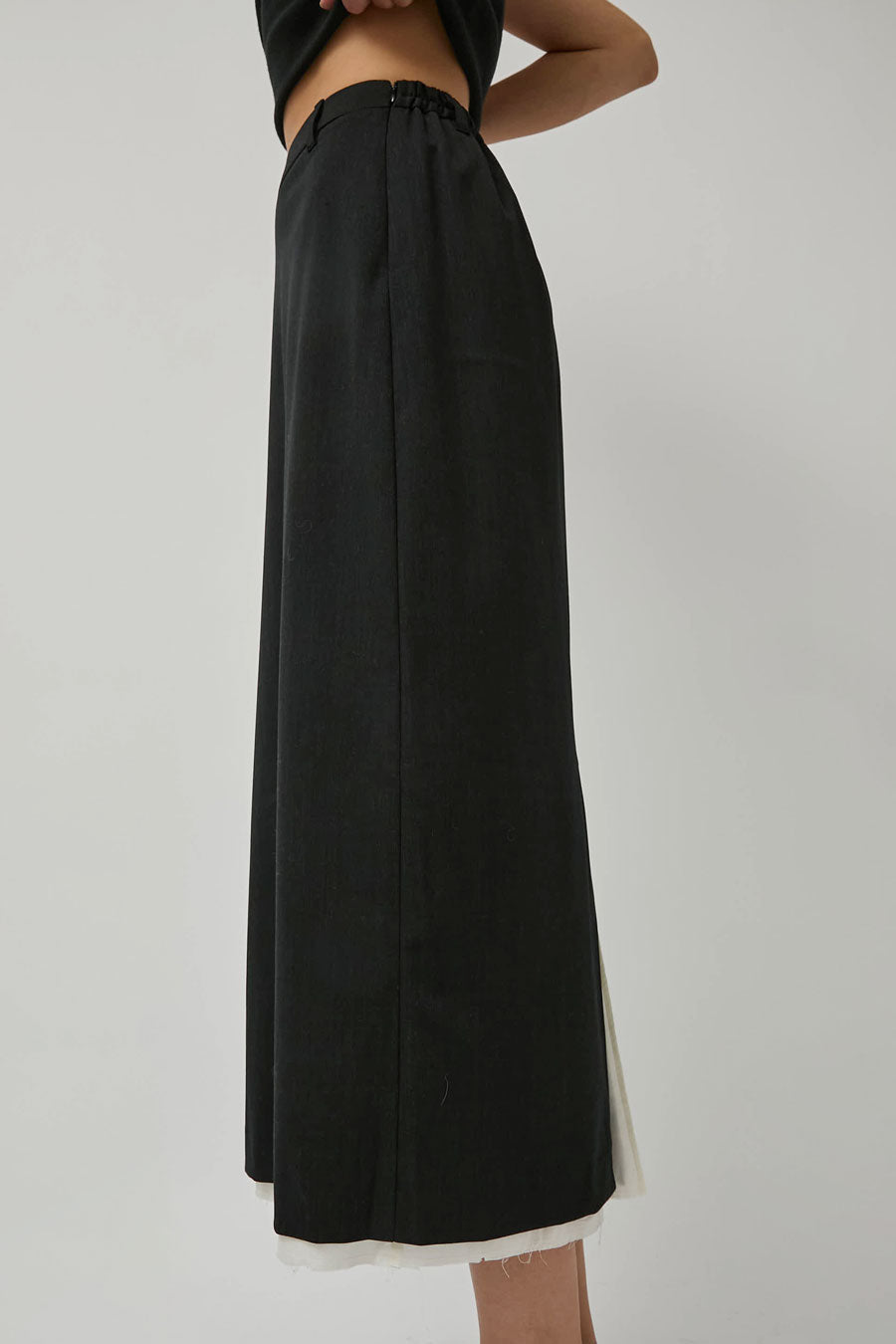CORDERA Tailoring Long Skirt in Anthracite