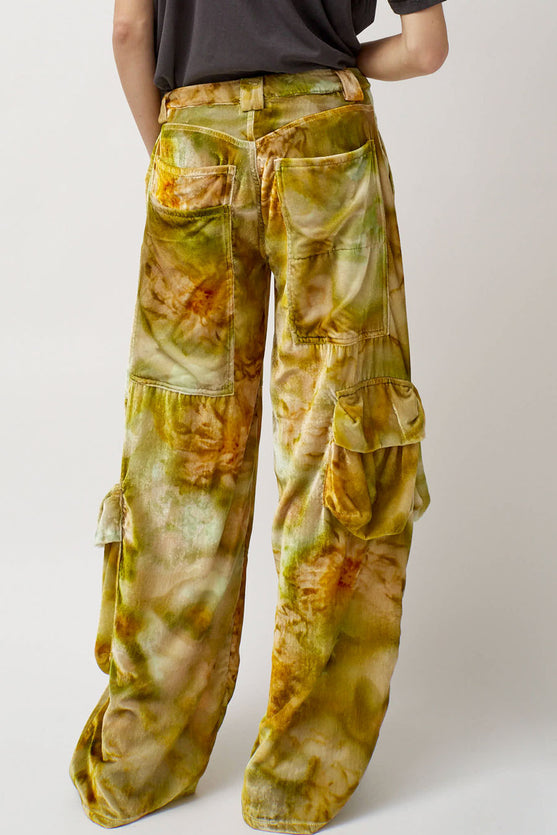 Collina Strada Lawn Cargo Pant in Sage Molten Floral