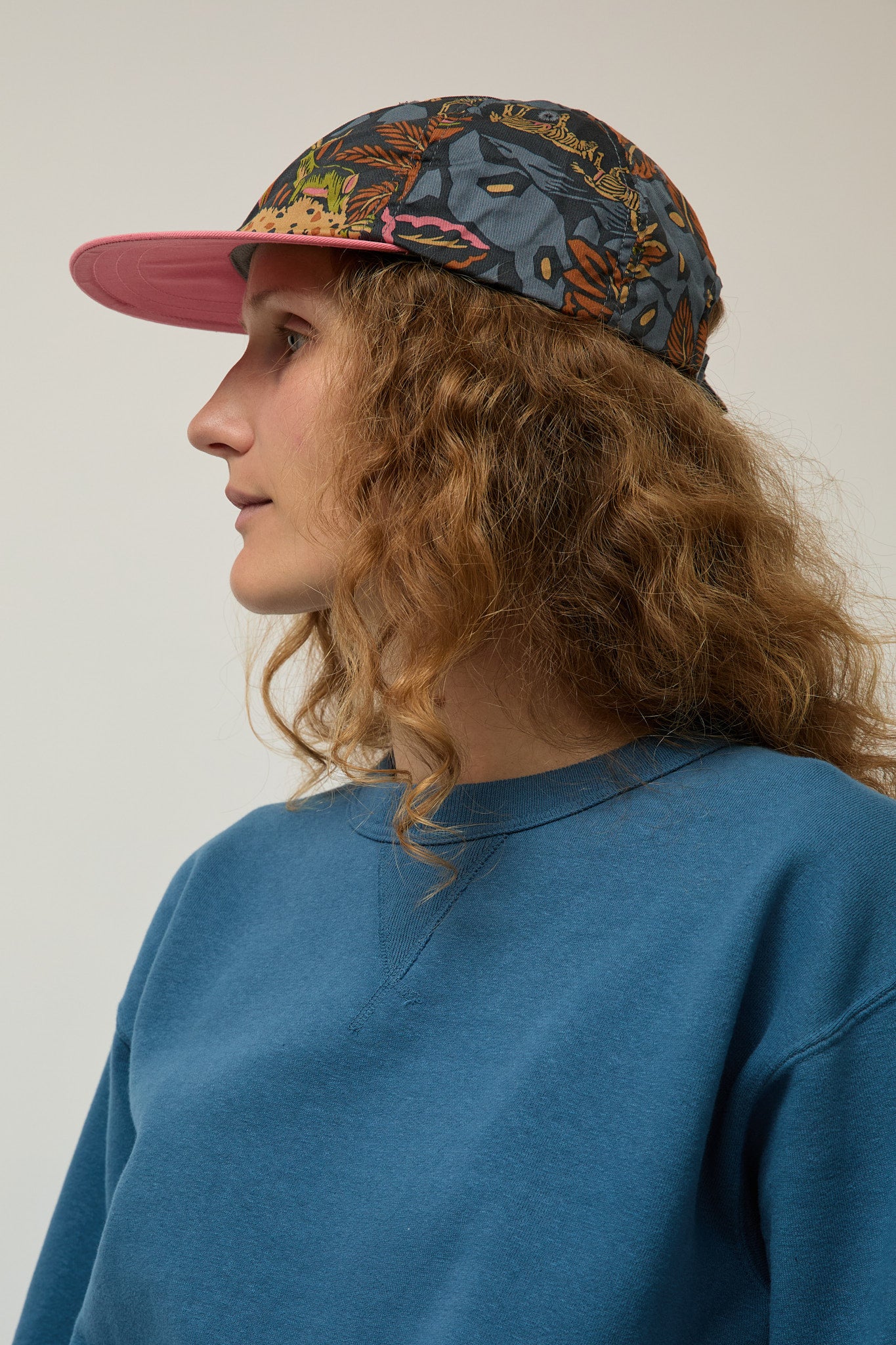 DECHO Cotton Cap in Gray Pink Print