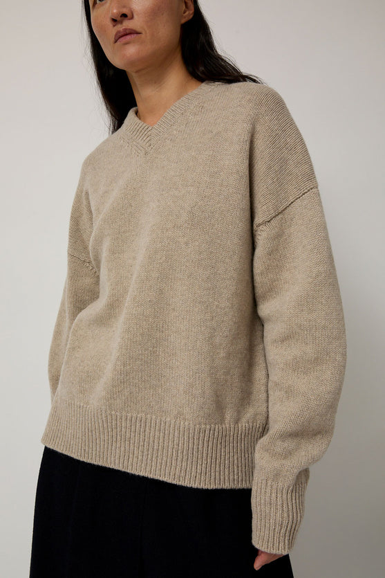 &Daughter Balla Slouch V Neck Sweater in Beige