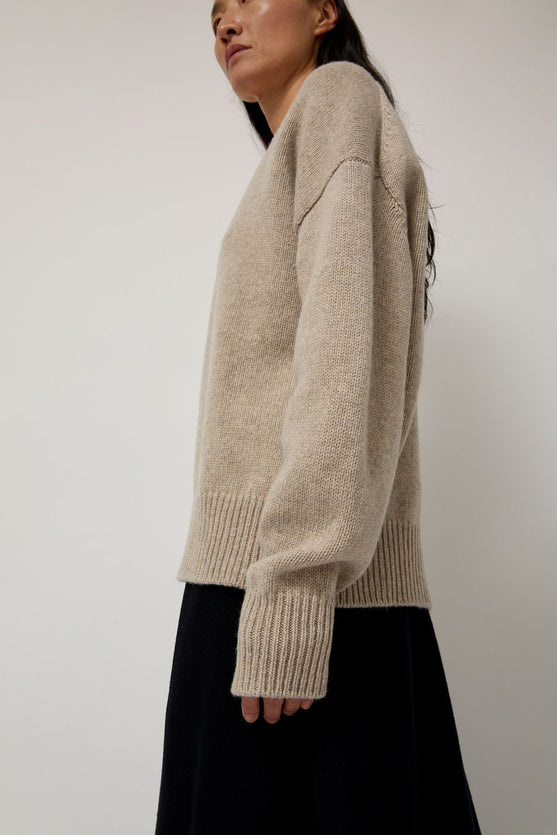 &Daughter Balla Slouch V Neck Sweater in Beige