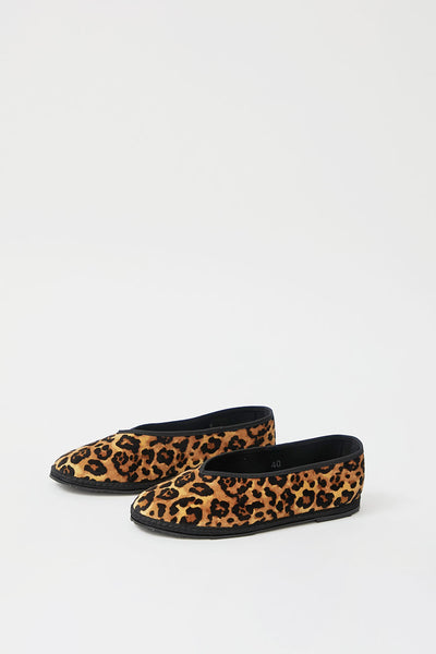 Shops cheetah flat shoes