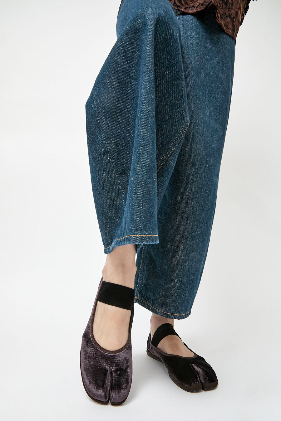 Drogheria Crivellini Fu-Tabi Ballerina in Brown Velvet