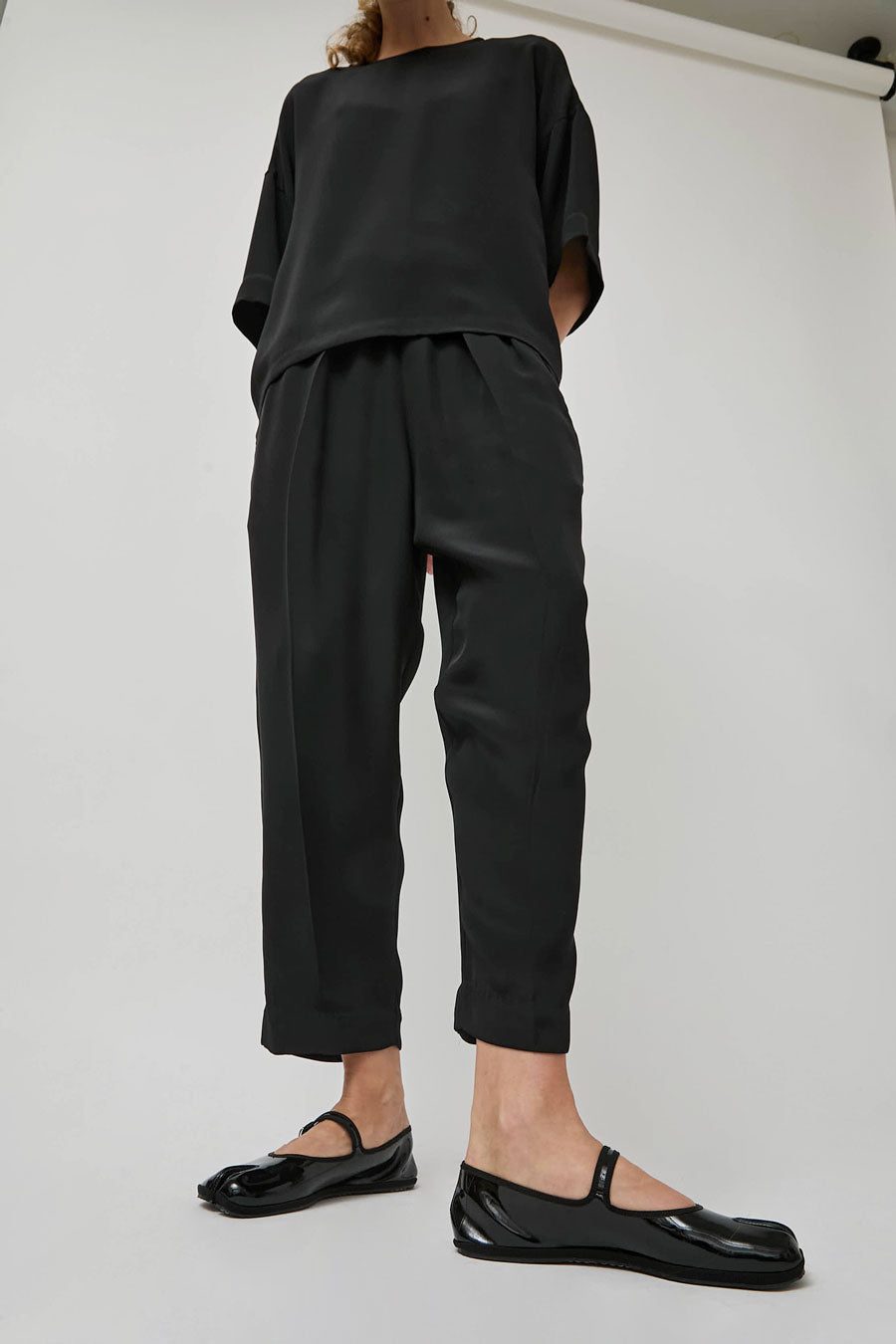 Drogheria Crivellini Fu-Tabi Mary Jane in Black Faux Patent