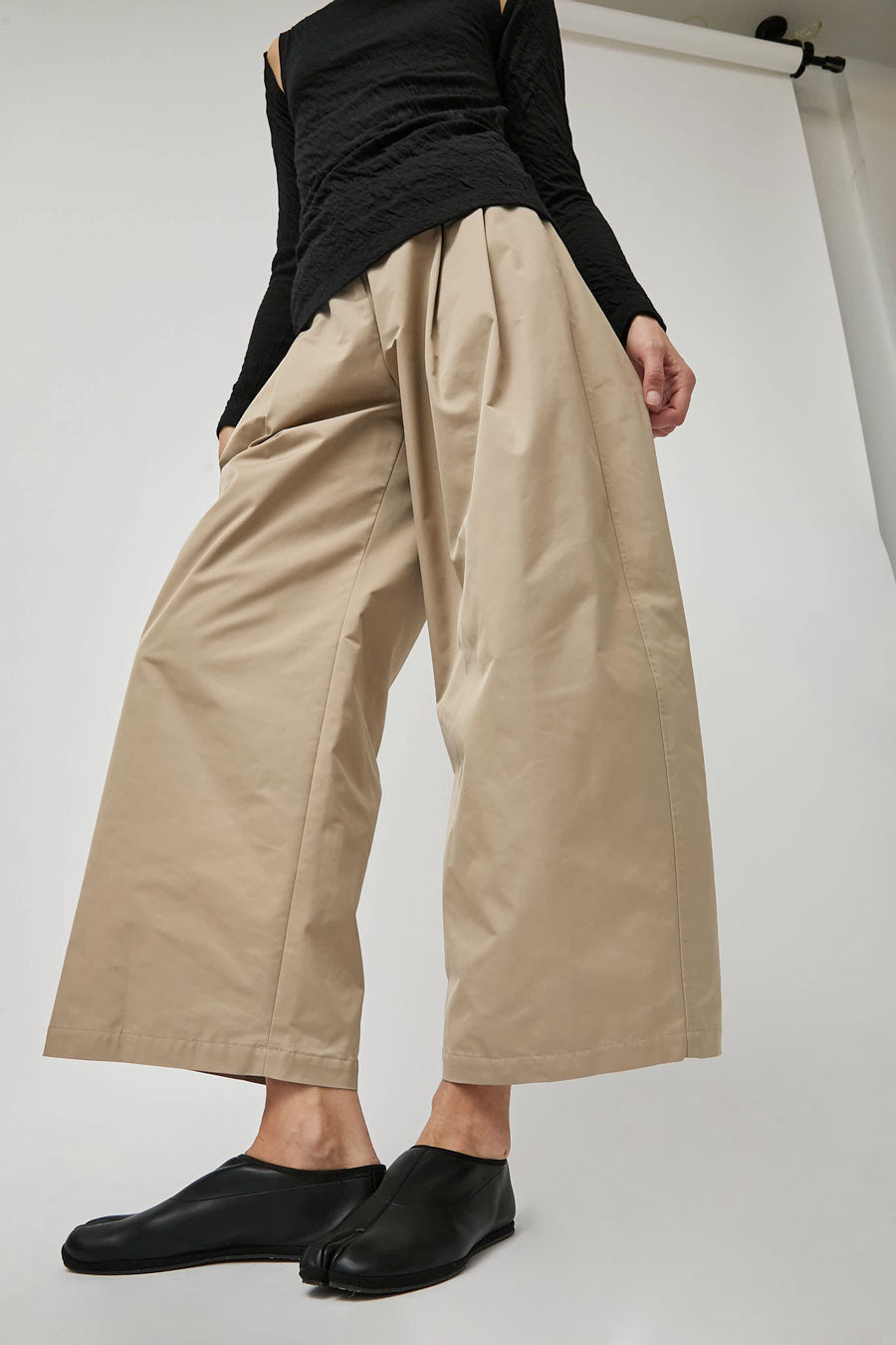 Drogheria Crivellini Fu-Tabi Mocassin in Black