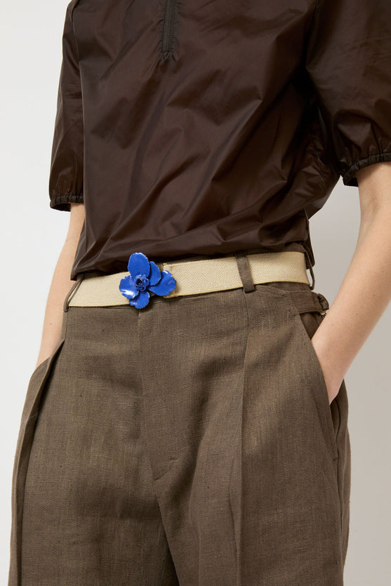 Exquisite J Enamel Flower Belt in Blue and Linen