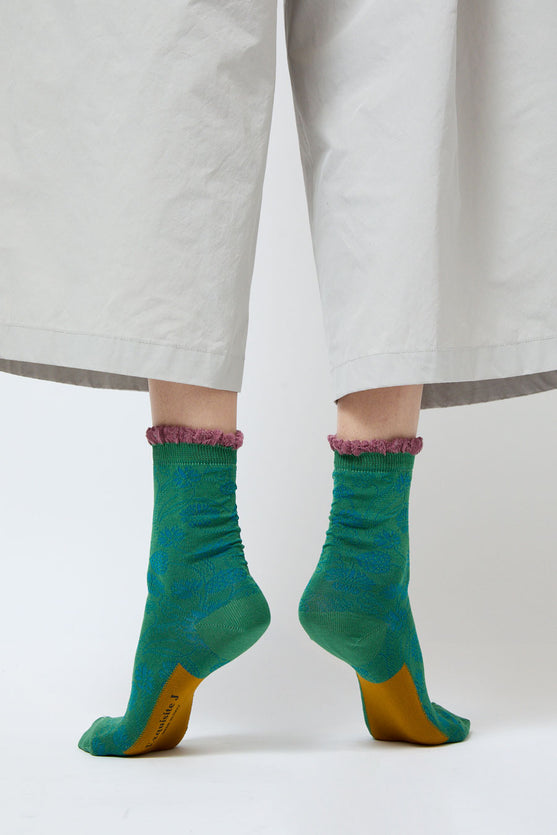 Exquisite J Flower Socks in Green