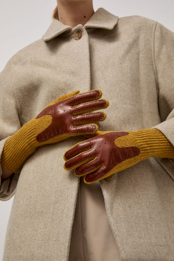 Exquisite J Gloves in Mustard with Camel