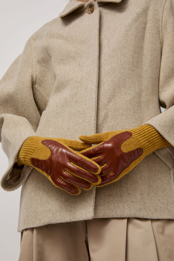 Exquisite J Gloves in Mustard with Camel