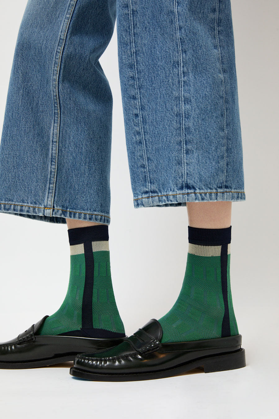 Exquisite J Short Colorblock Socks in Green