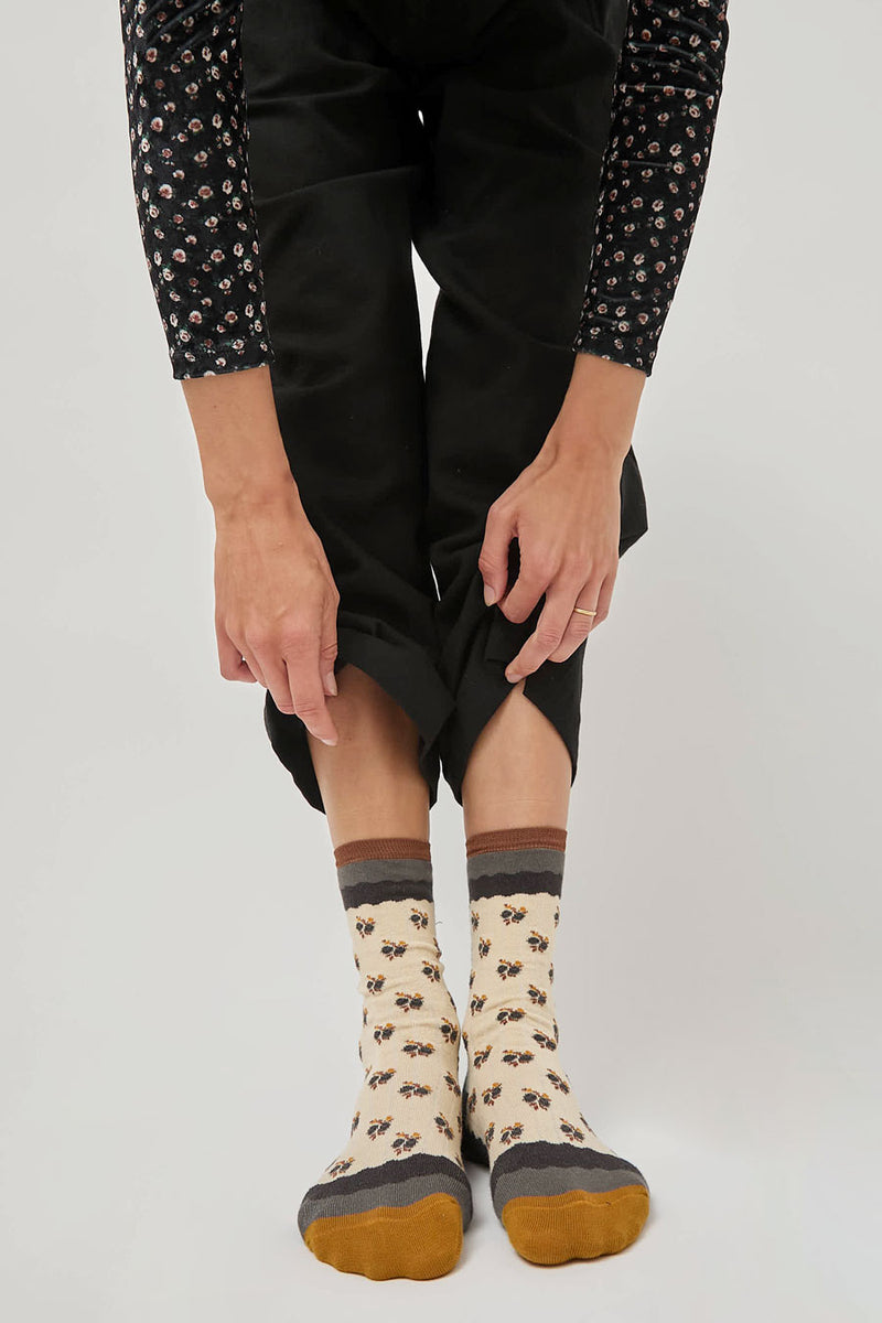 Exquisite J Short Cotton Micro Roses Socks in Cream
