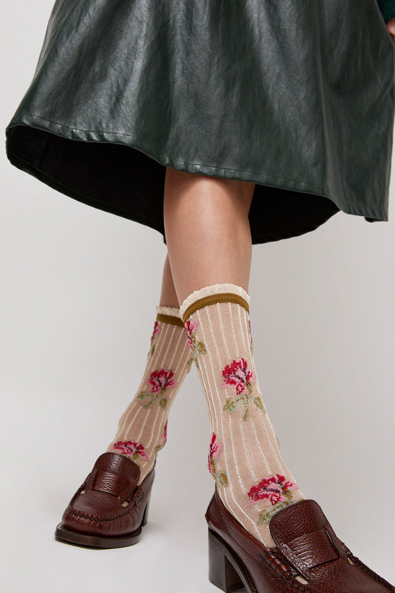 Exquisite J Short Flower Socks in Cream