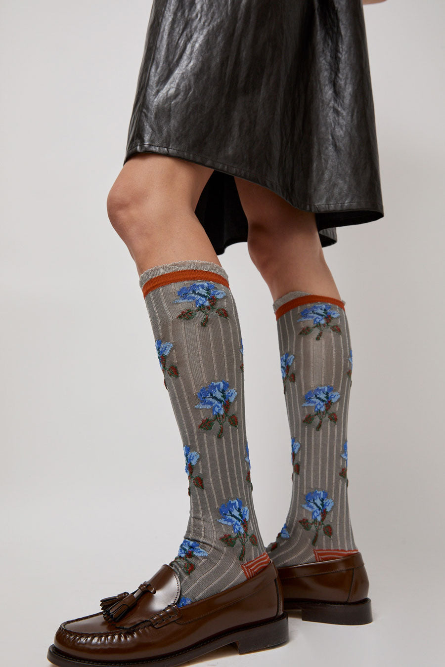 Exquisite J Tall Flower Socks in Blue Flowers