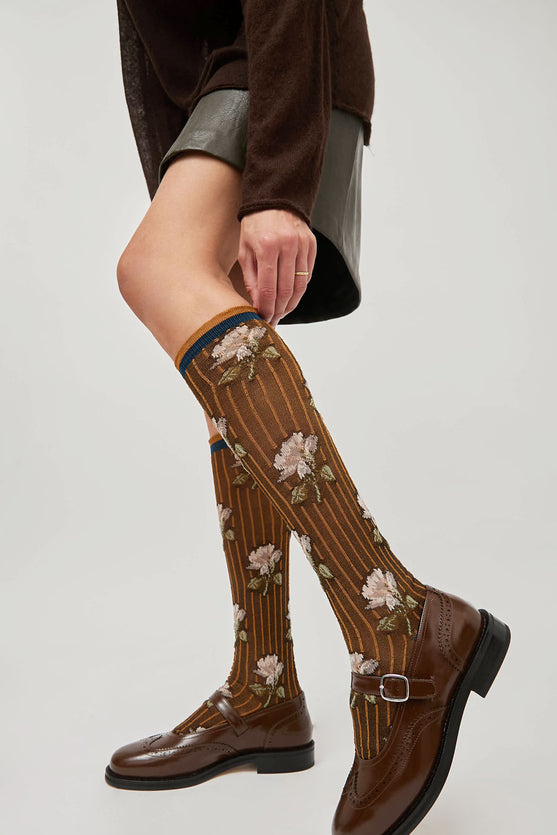 Exquisite J Tall Flower Socks in Cream Flowers