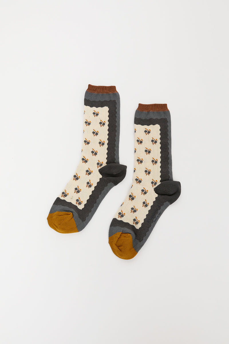 Exquisite J Onduline Socks in Cream