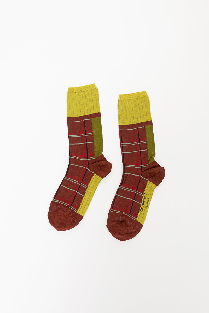 Exquisite J Short Tartan Socks in Rust