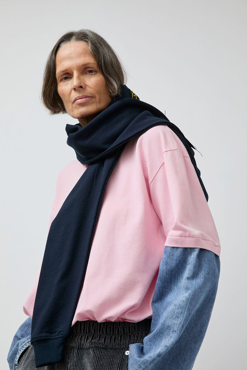 Façon Jacmin Assia Upcycling Sweater Scarf in Dark Blue