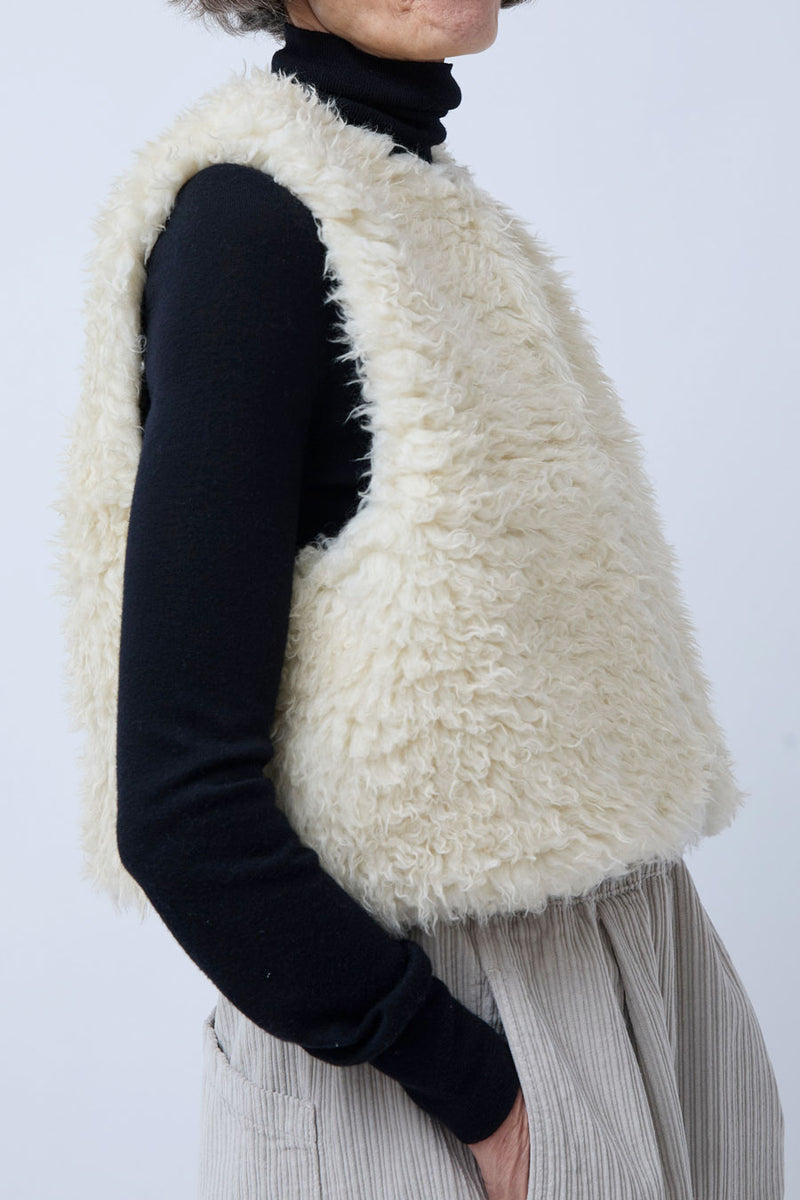 Girls of Dust Peak Vest in Ecru