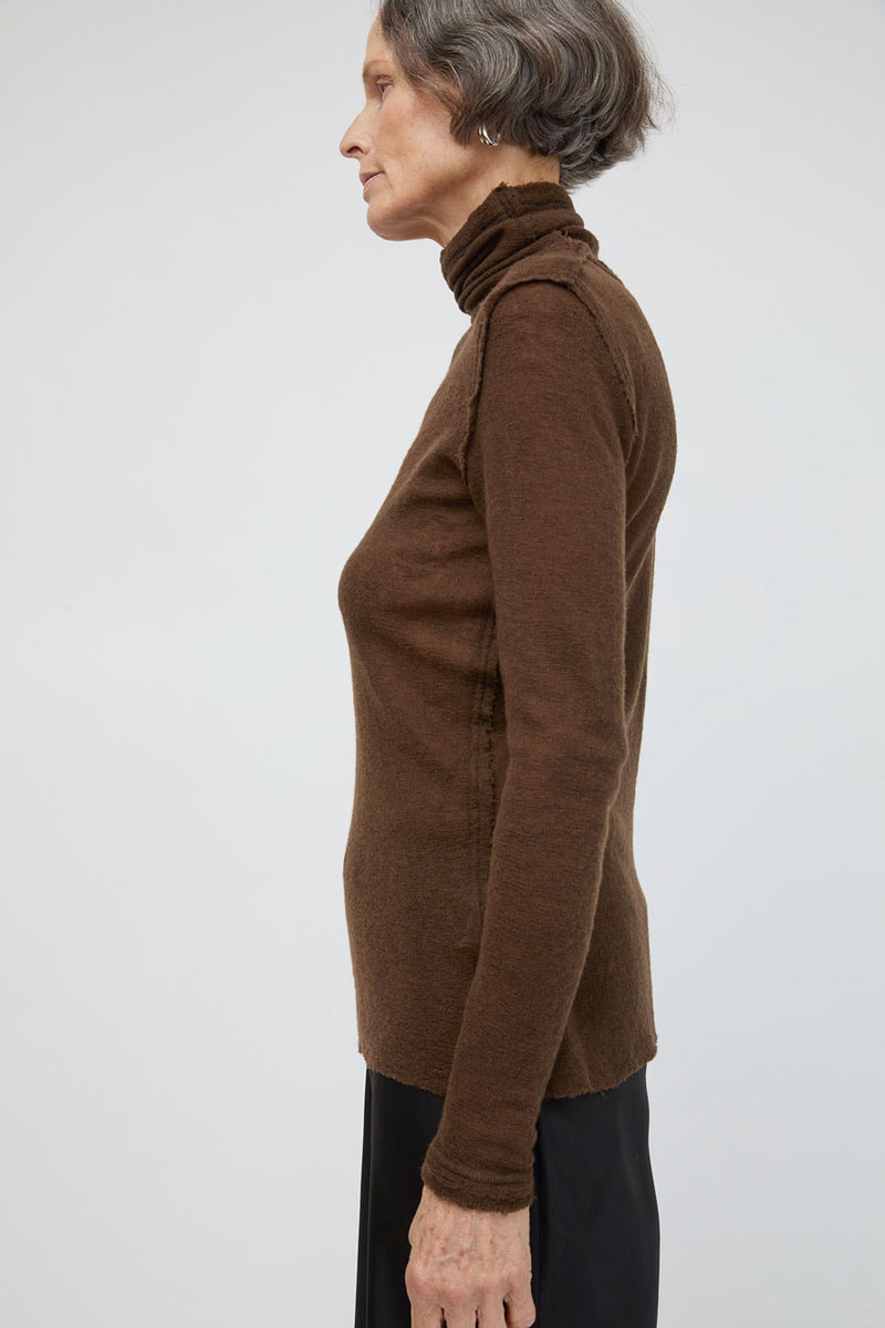 Guðrun & Guðrun Bjørk Turtleneck in Chocolate