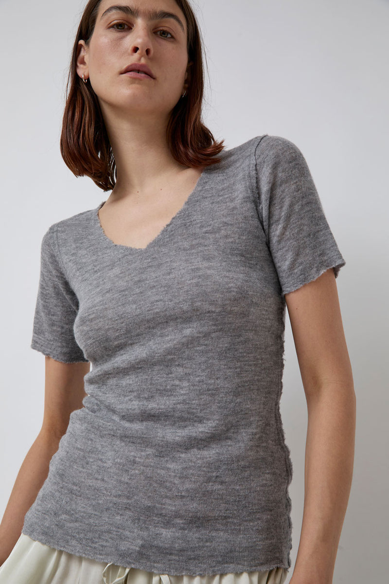 Guðrun & Guðrun Barbara V Neck T-Shirt in Grey
