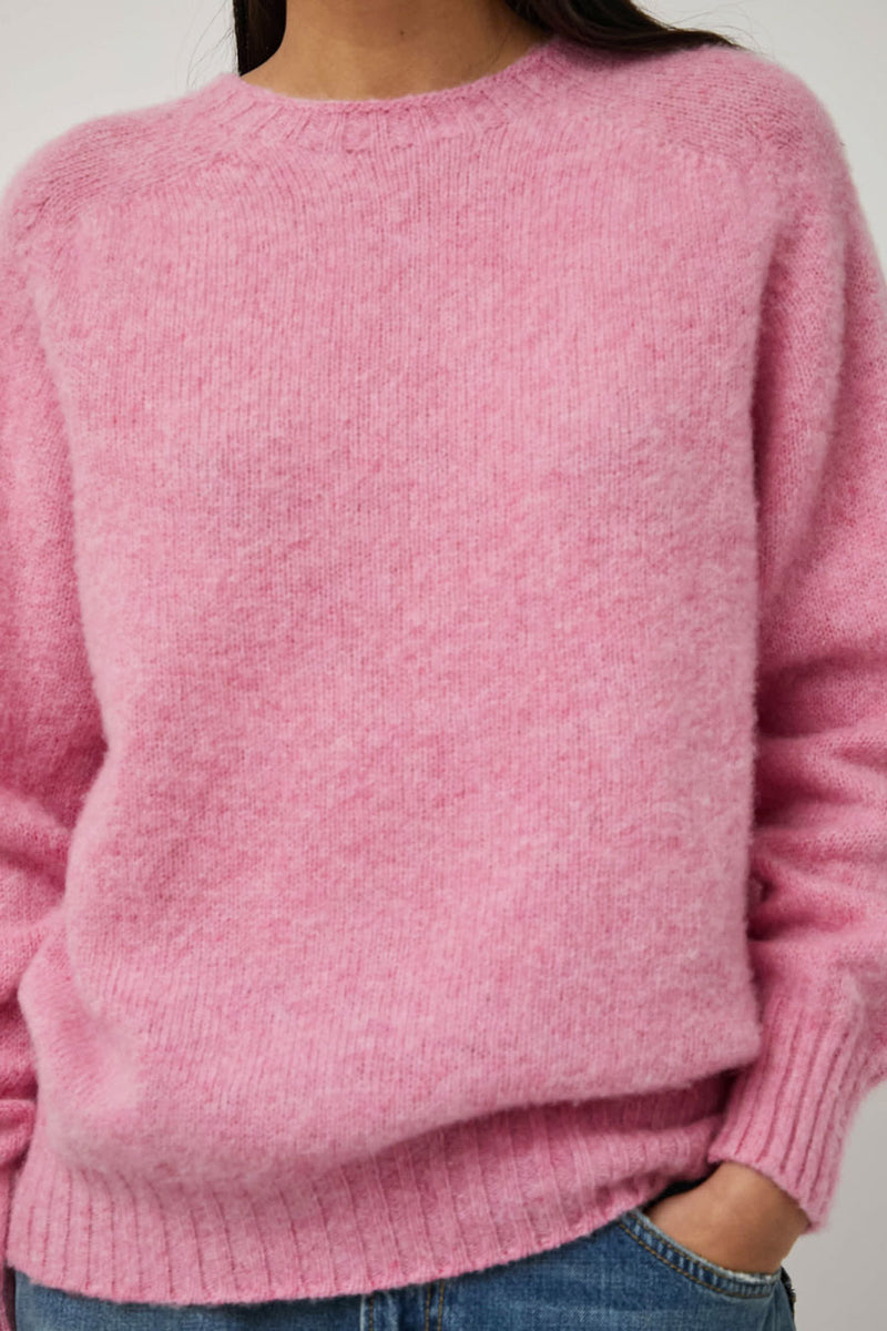 HOWLIN' Forevernevermore Crewneck in Pinky Pie