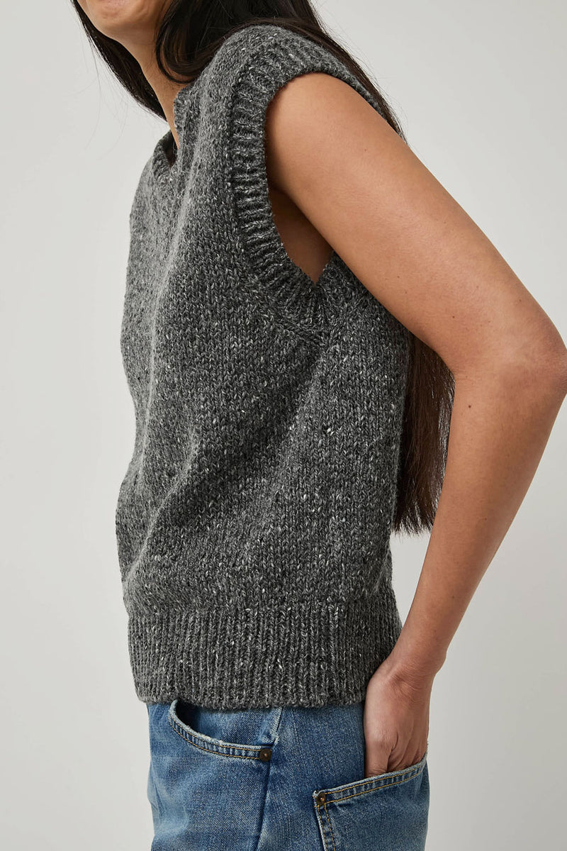 HOWLIN' Lost my Sleeves Knit Vest in Charcoal