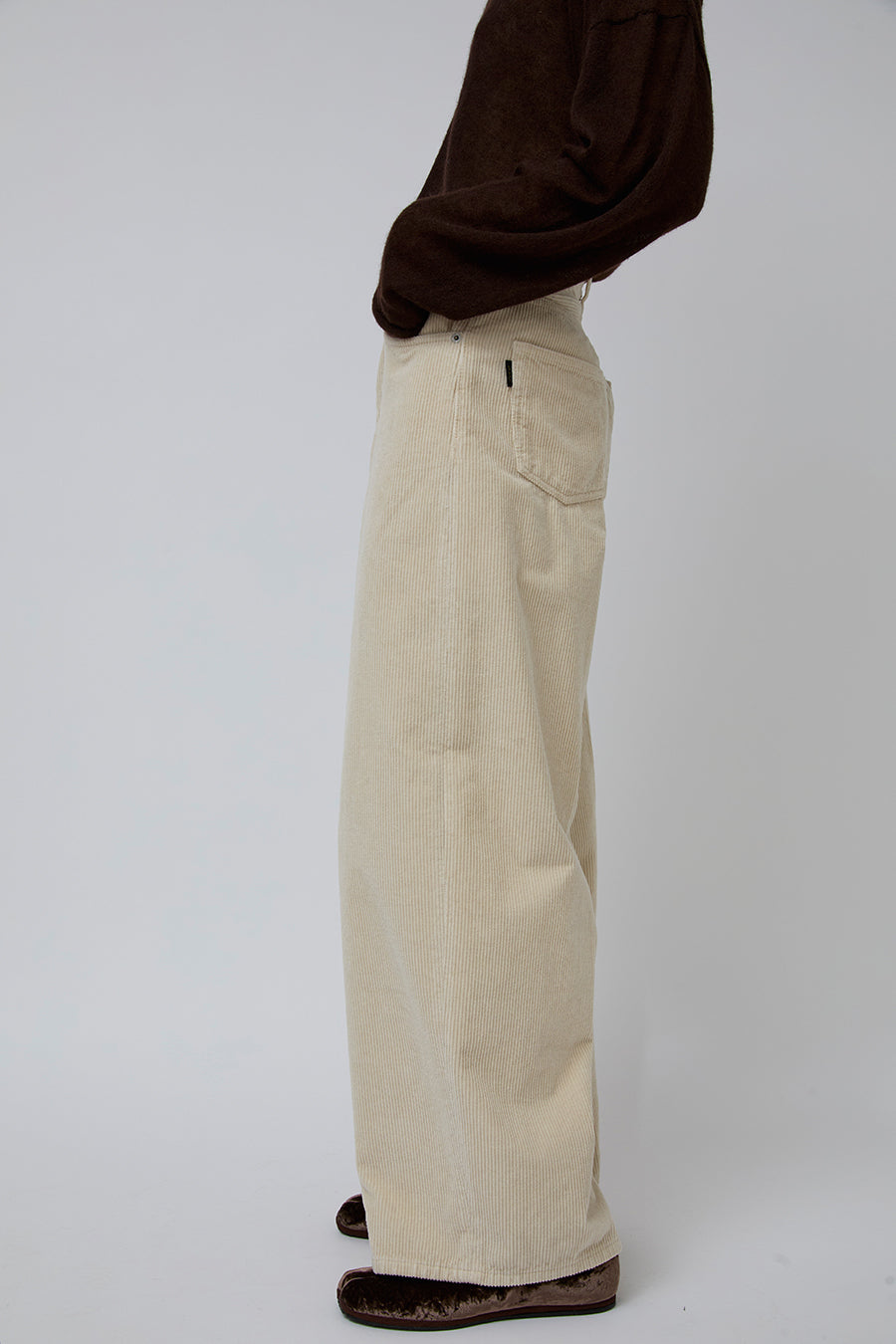 Haikure Bethany Velvet Jean in Ecru