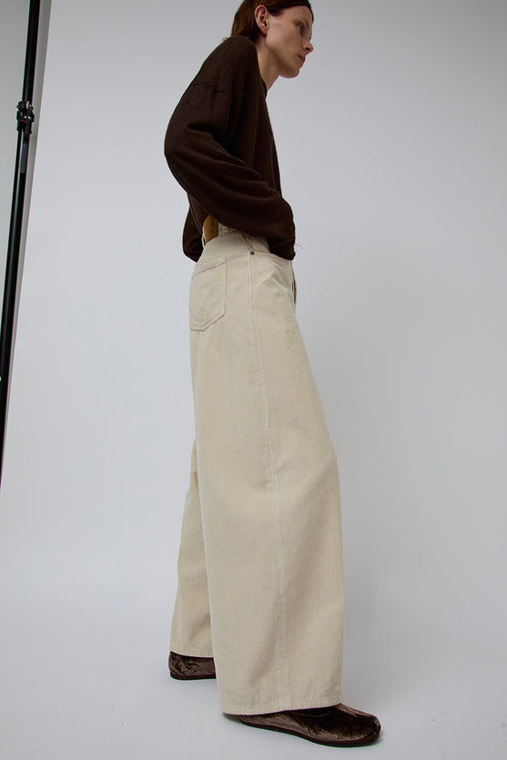 Haikure Bethany Velvet Jean in Ecru