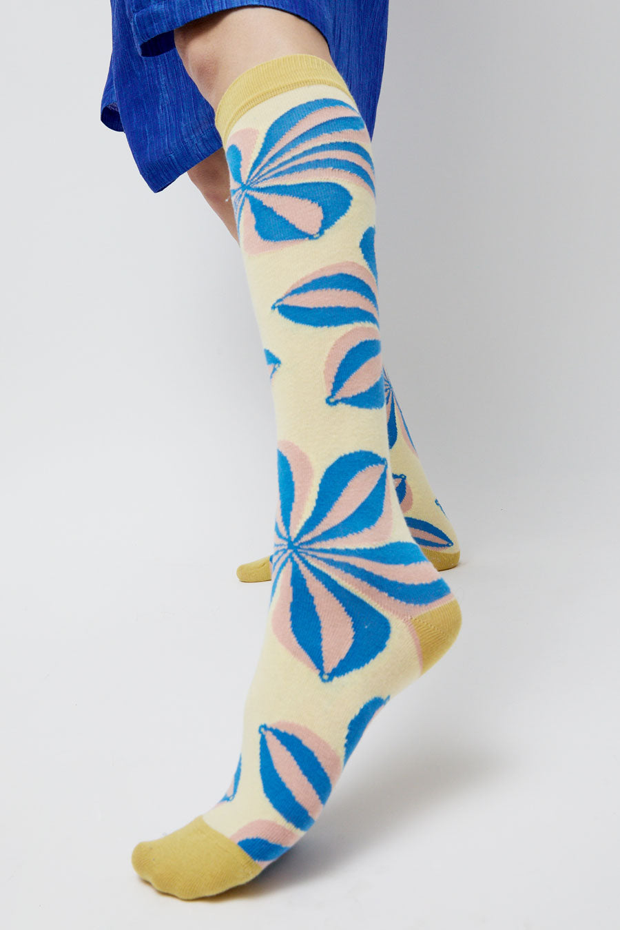 Henrik Vibskov Fuzzy Flower Femme Socks in Fuzzy Yellow Blue