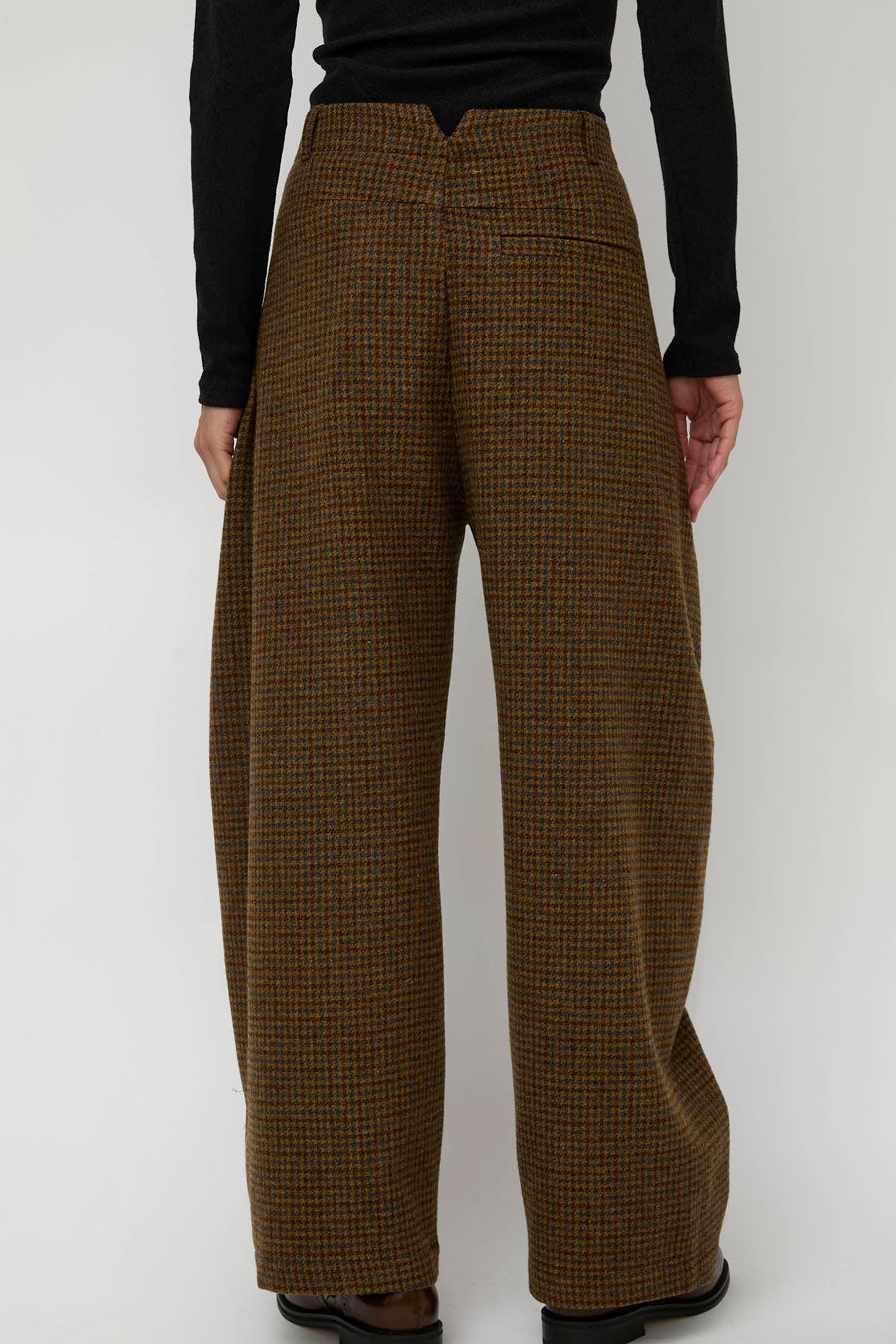 Henrik Vibskov One Pants in Pied De Poule