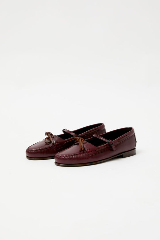 Hereu Lorea in Shiny Burgundy