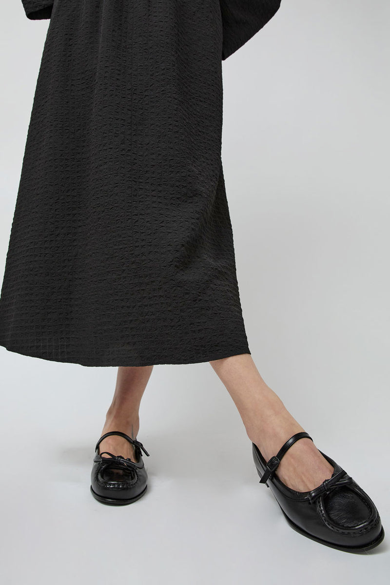 Hereu Roses in Black