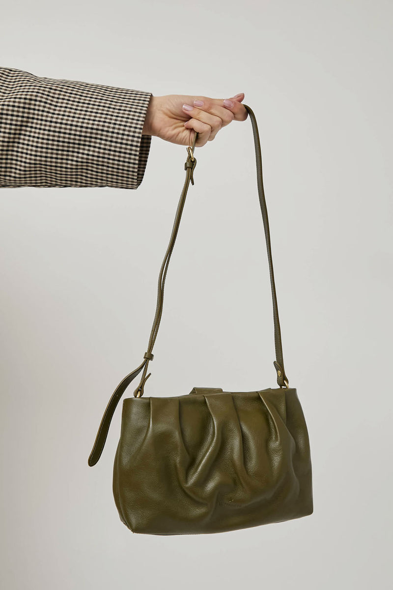 Il Bisonte Accademia Crossbody Bag in Verde Rugiada