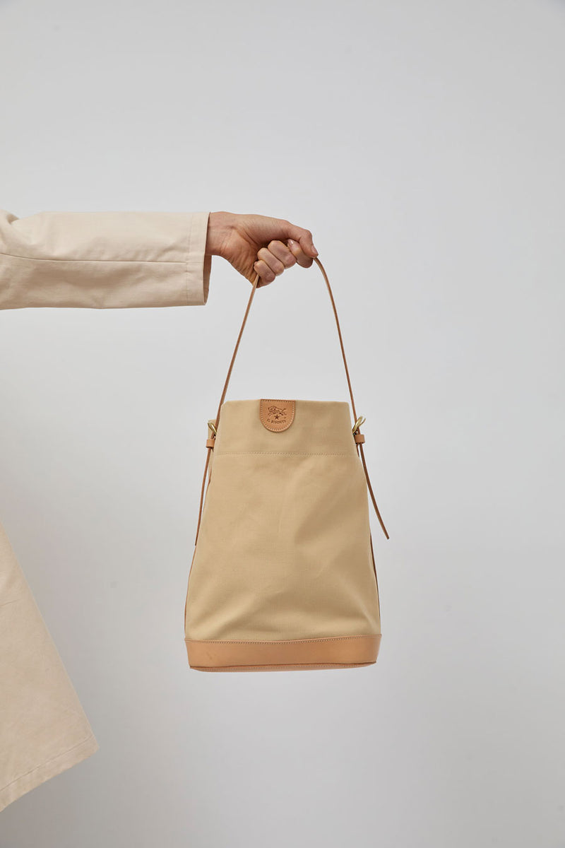 Il Bisonte Caramella Bucket Bag in Crema and Naturale