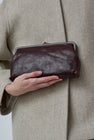 Il Bisonte Classic Clutch in Café