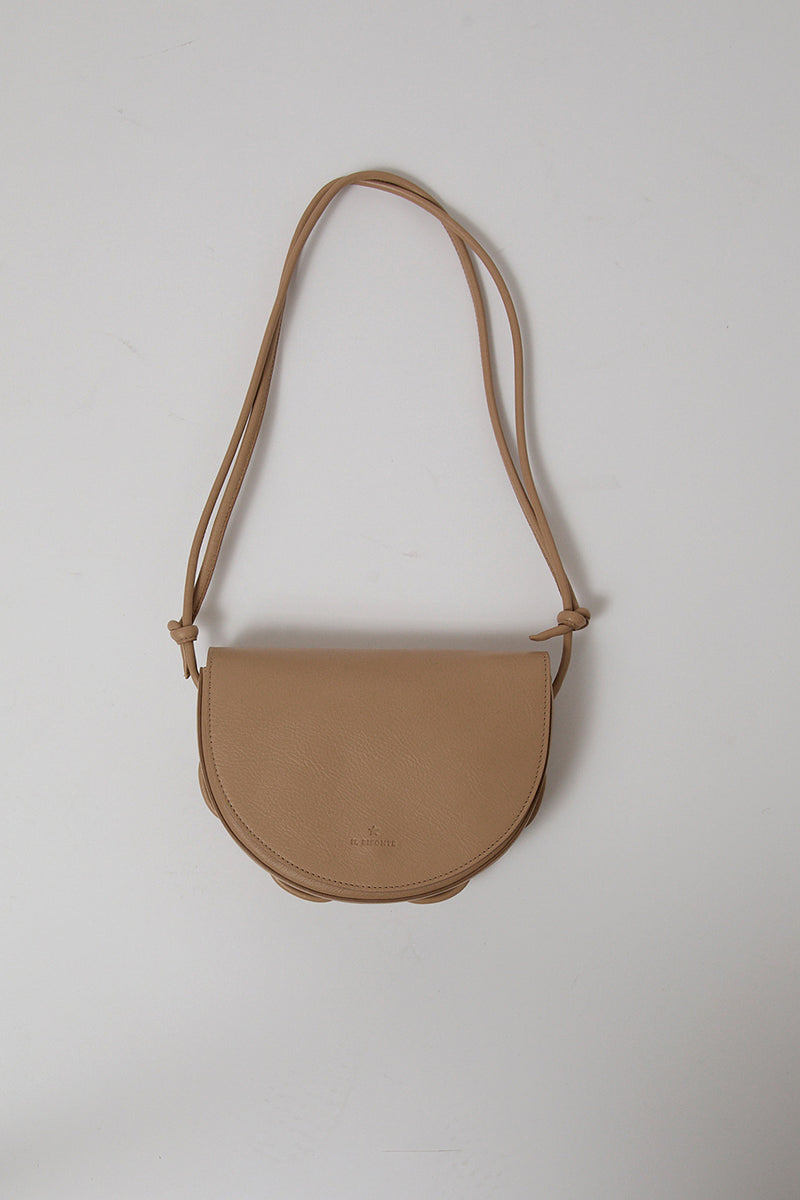 Il Bisonte Snodo Crossbody in Caffe Latte