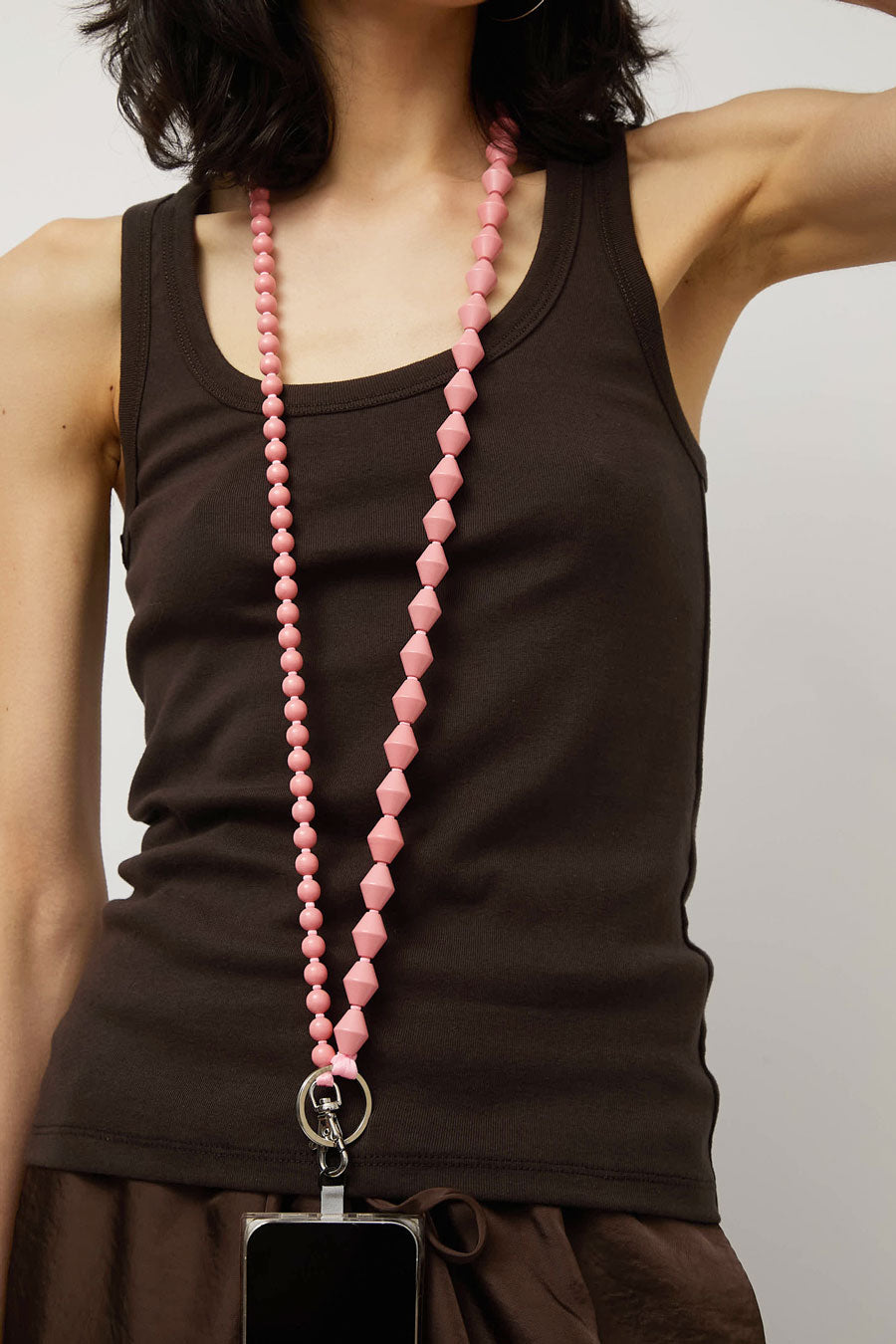 Ina Seifart Perlen Zickzack Phone Necklace in Blush
