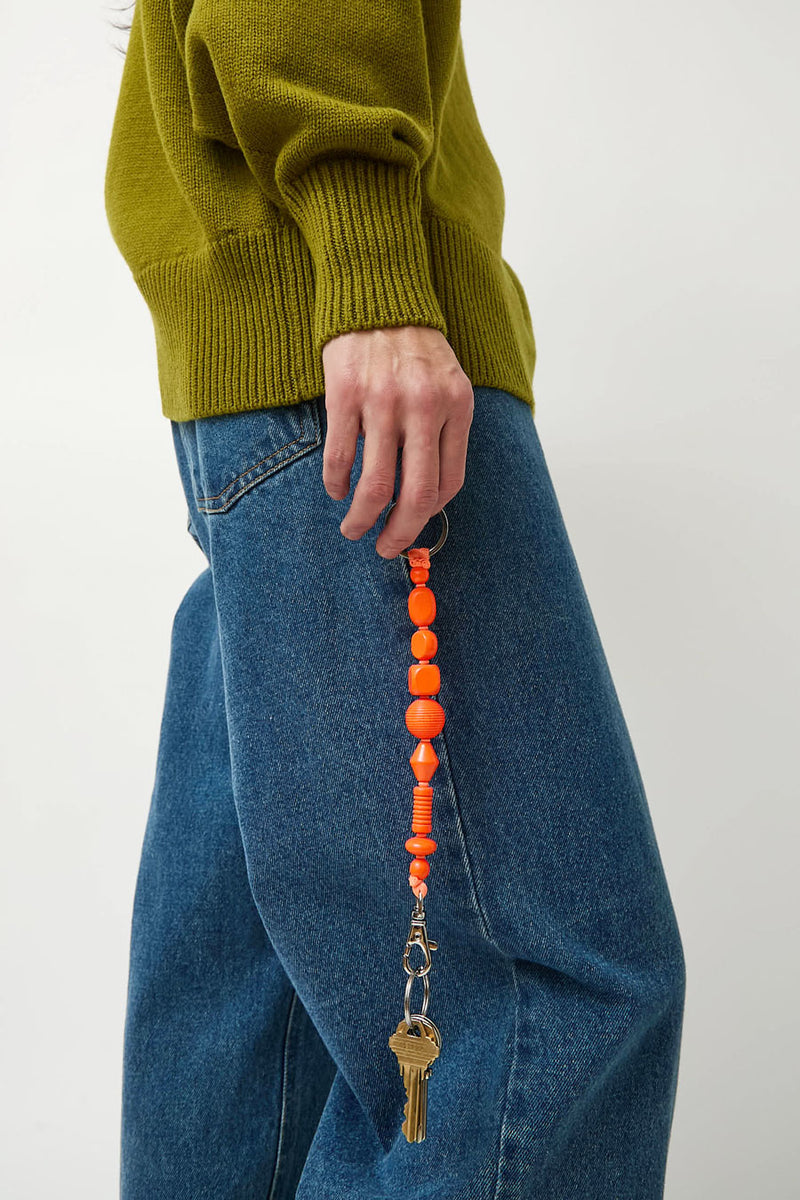 Ina Seifart Perlenmix Short Keyholder in Neon Orange
