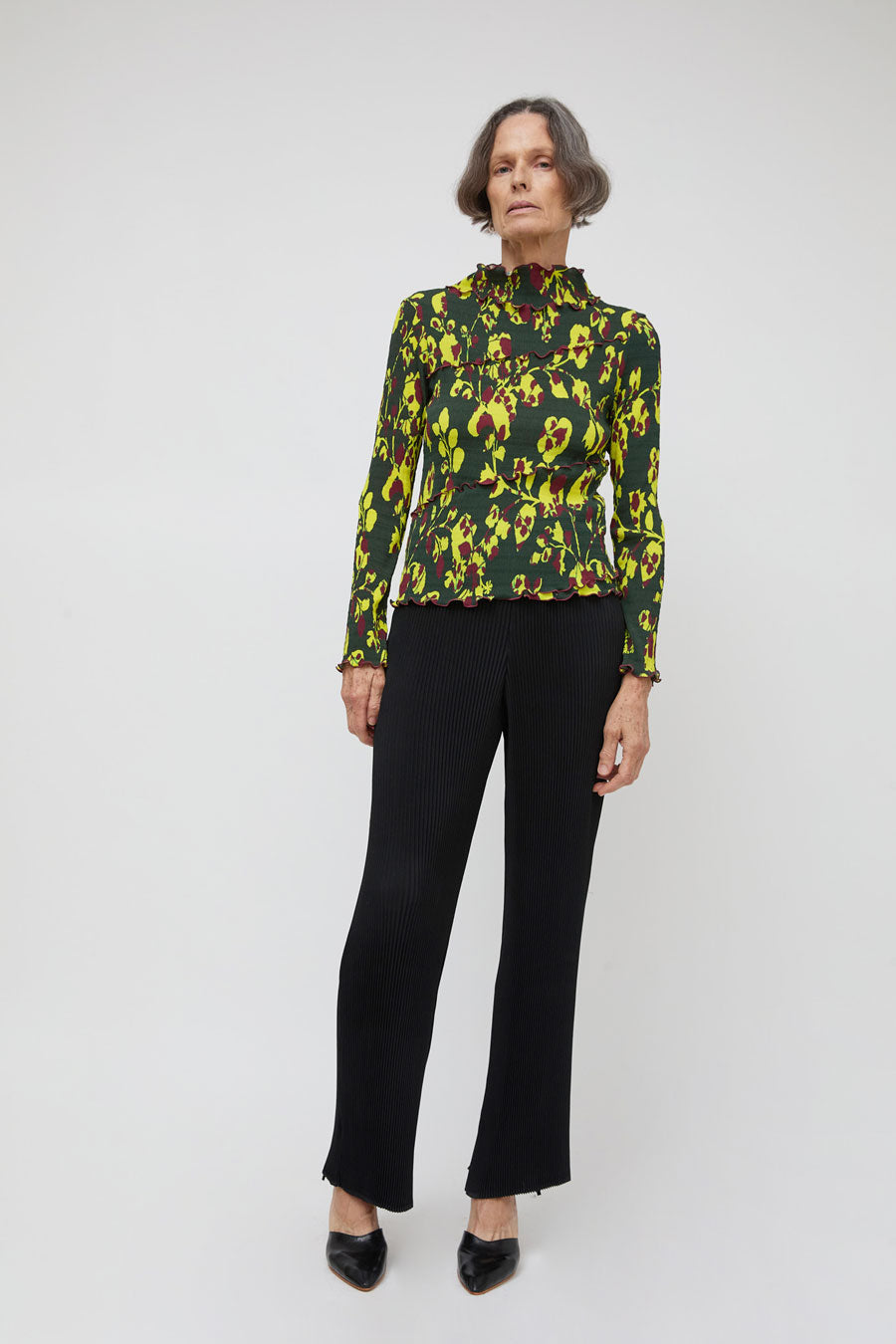 Julia Heuer Karl Top in Electric Ingrid