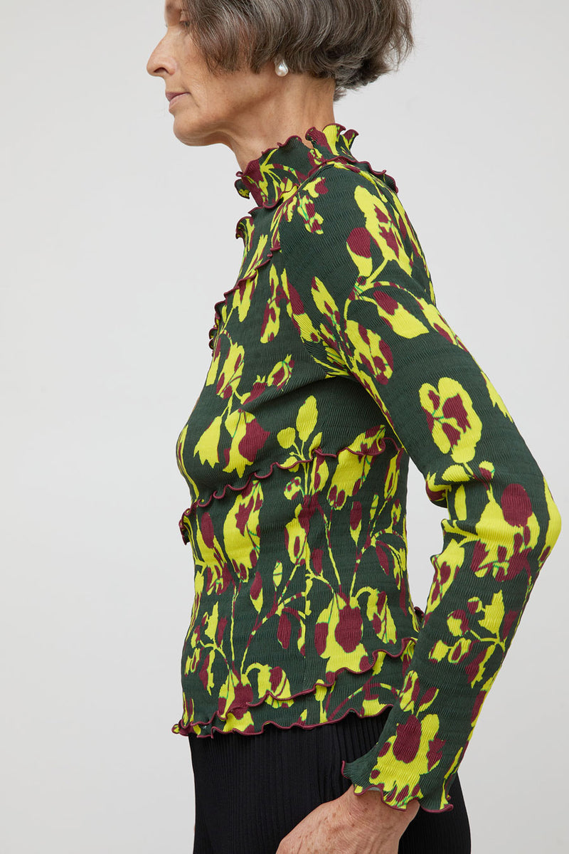Julia Heuer Karl Top in Electric Ingrid