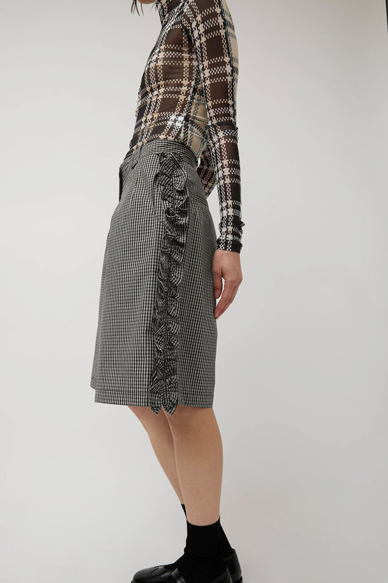 KkCo Ruffle Scoria Short in Black Plaid