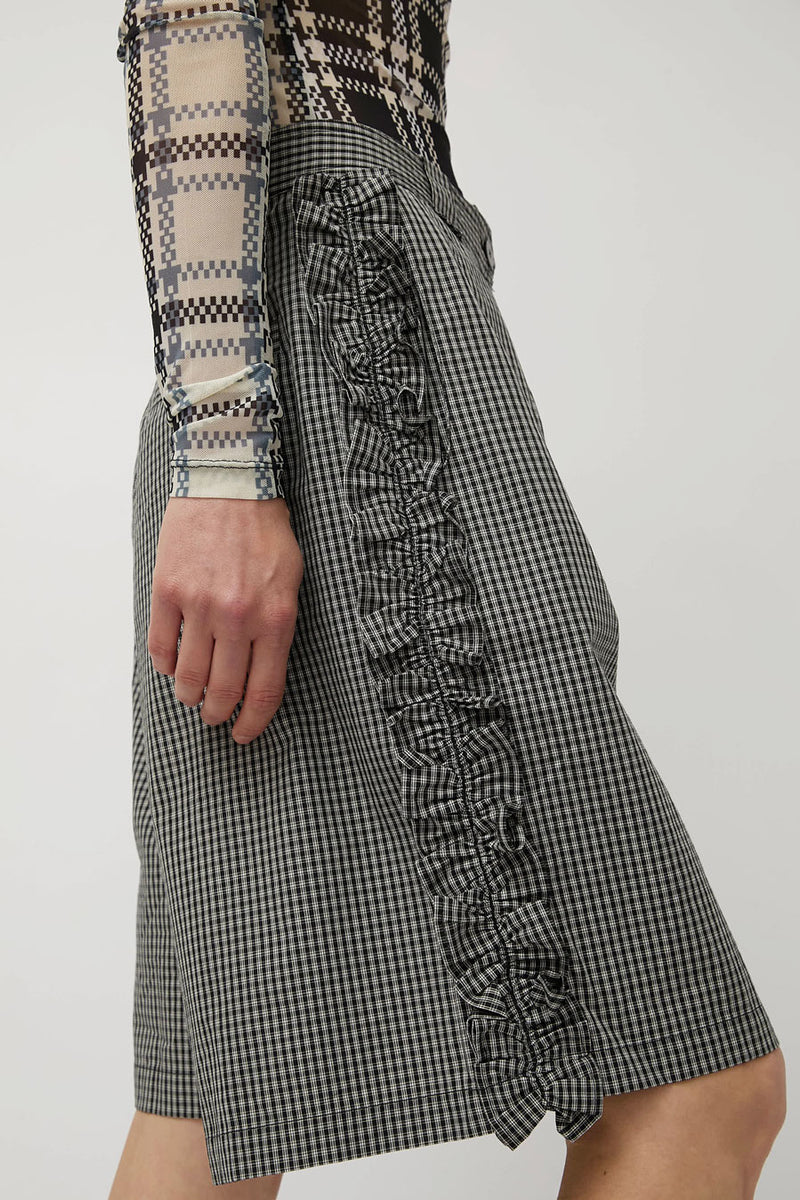 KkCo Ruffle Scoria Short in Black Plaid