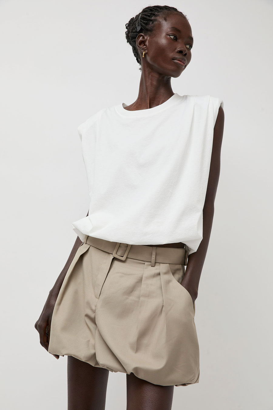 La Piscine Belt Shorts in Beige