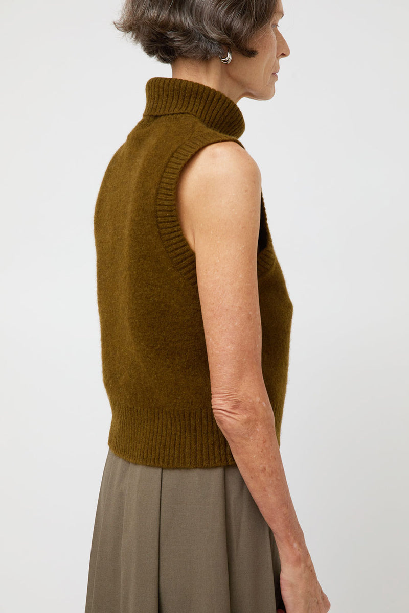 La Piscine Knit Turtle Vest in Khaki