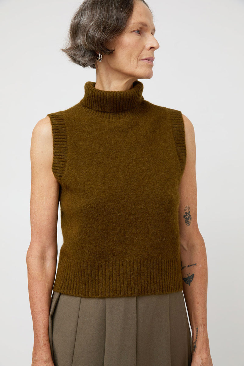 La Piscine Knit Turtle Vest in Khaki