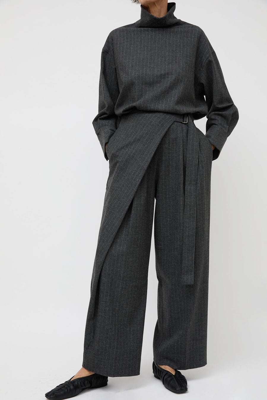 La Piscine Wrap Pants in Dark Grey